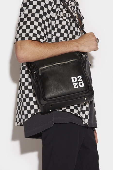 DSQUARED2 Men Shoulder bag Black Size OneSize 100% Thermoplastic polyurethane (45642337MK)