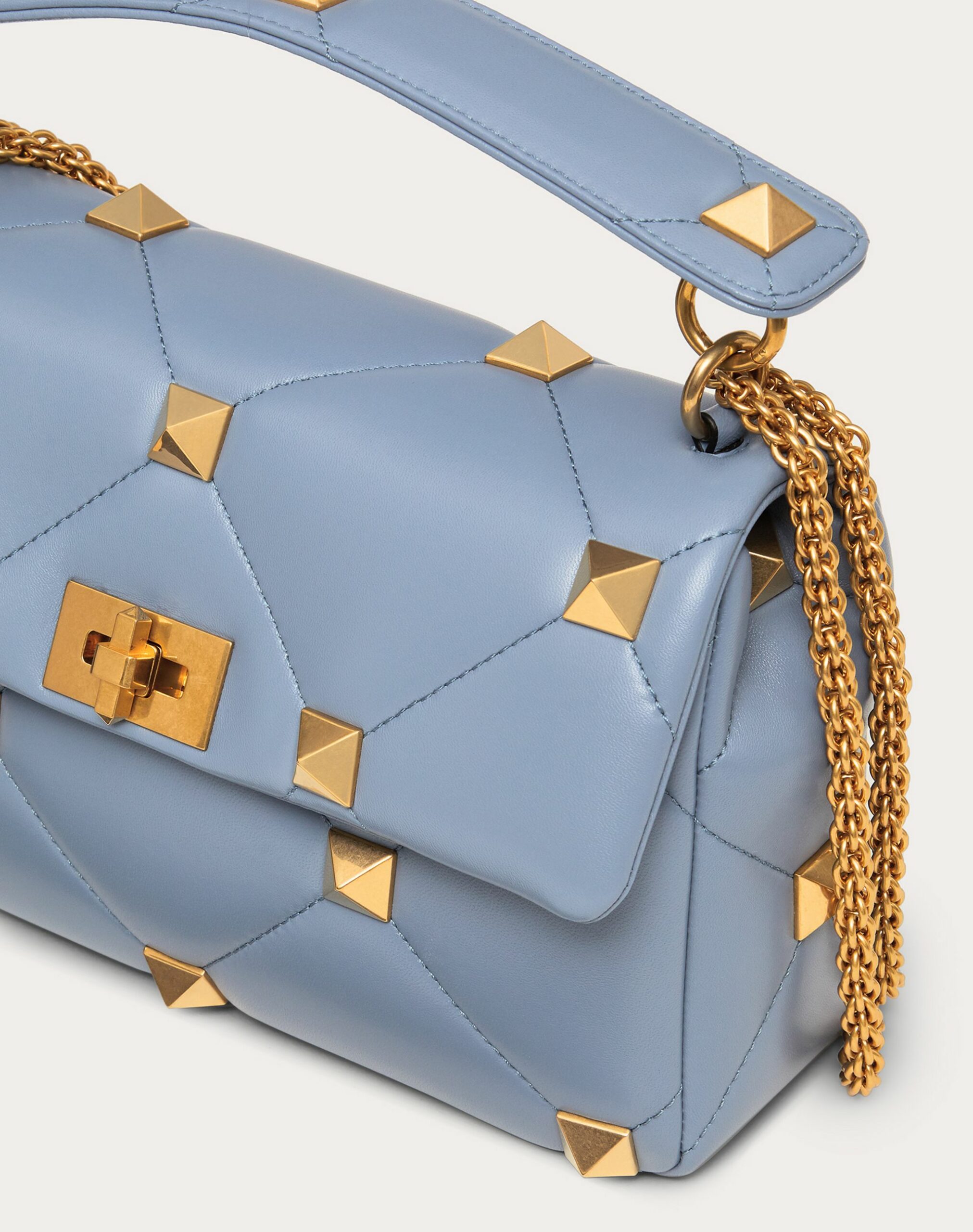 Valentino Large Roman Stud The Shoulder Bag In Nappa With Chain Azure (WW2B0I60BSF56Y)