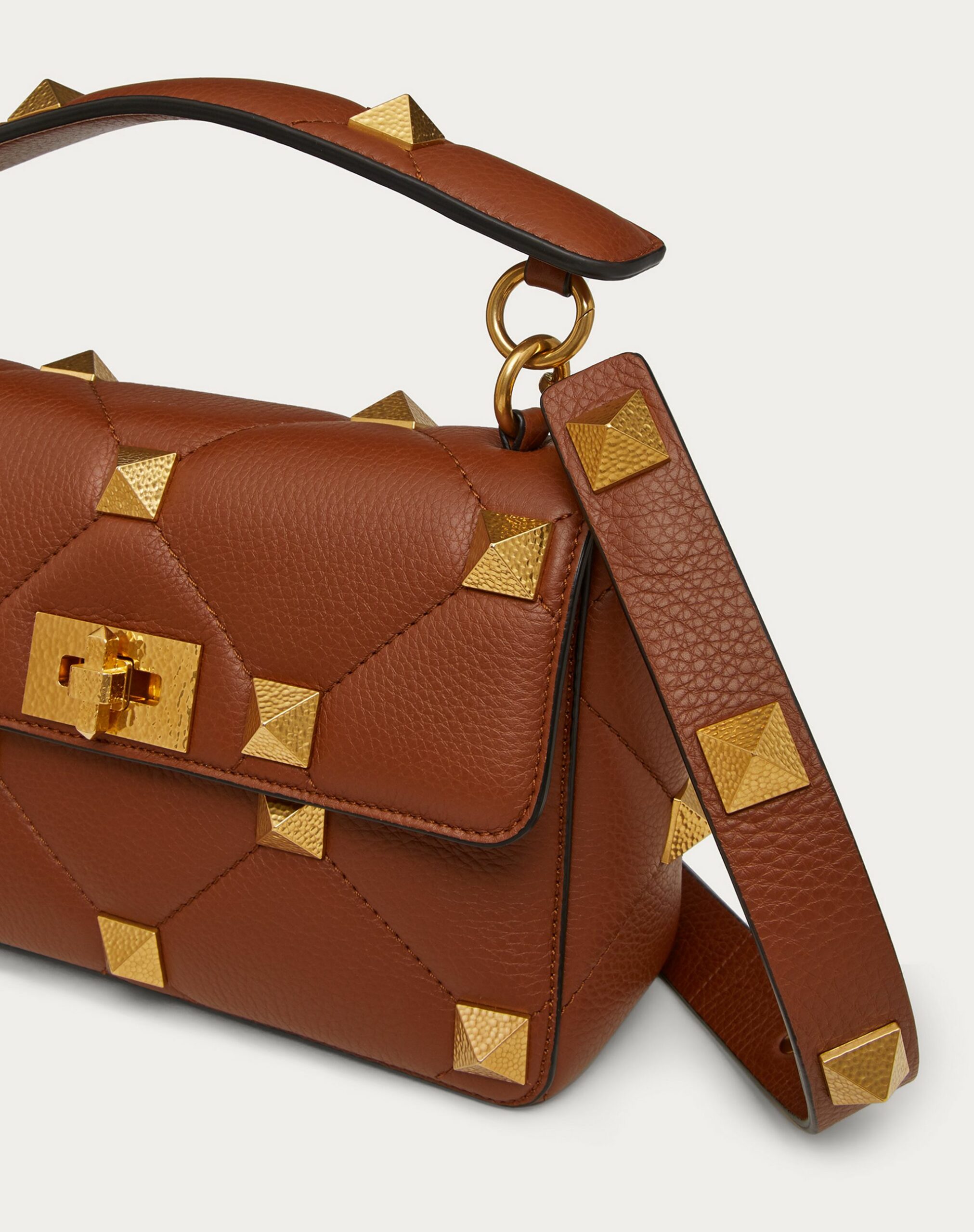 Valentino Medium Roman Stud The Shoulder Bag In Grainy Calfskin Saddle Brown (XW2B0J23UKIHG5)