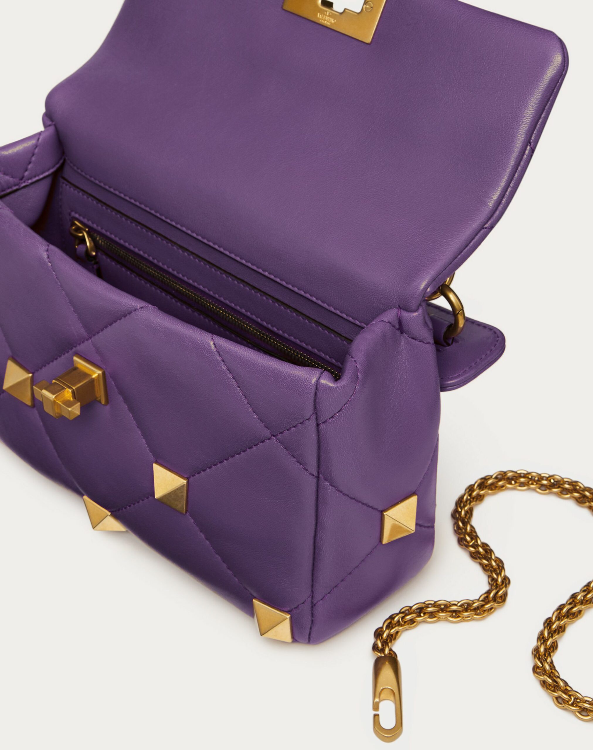 Valentino Medium Roman Stud The Shoulder Bag In Nappa With Chain Purple (XW0B0I82BSFT1N)