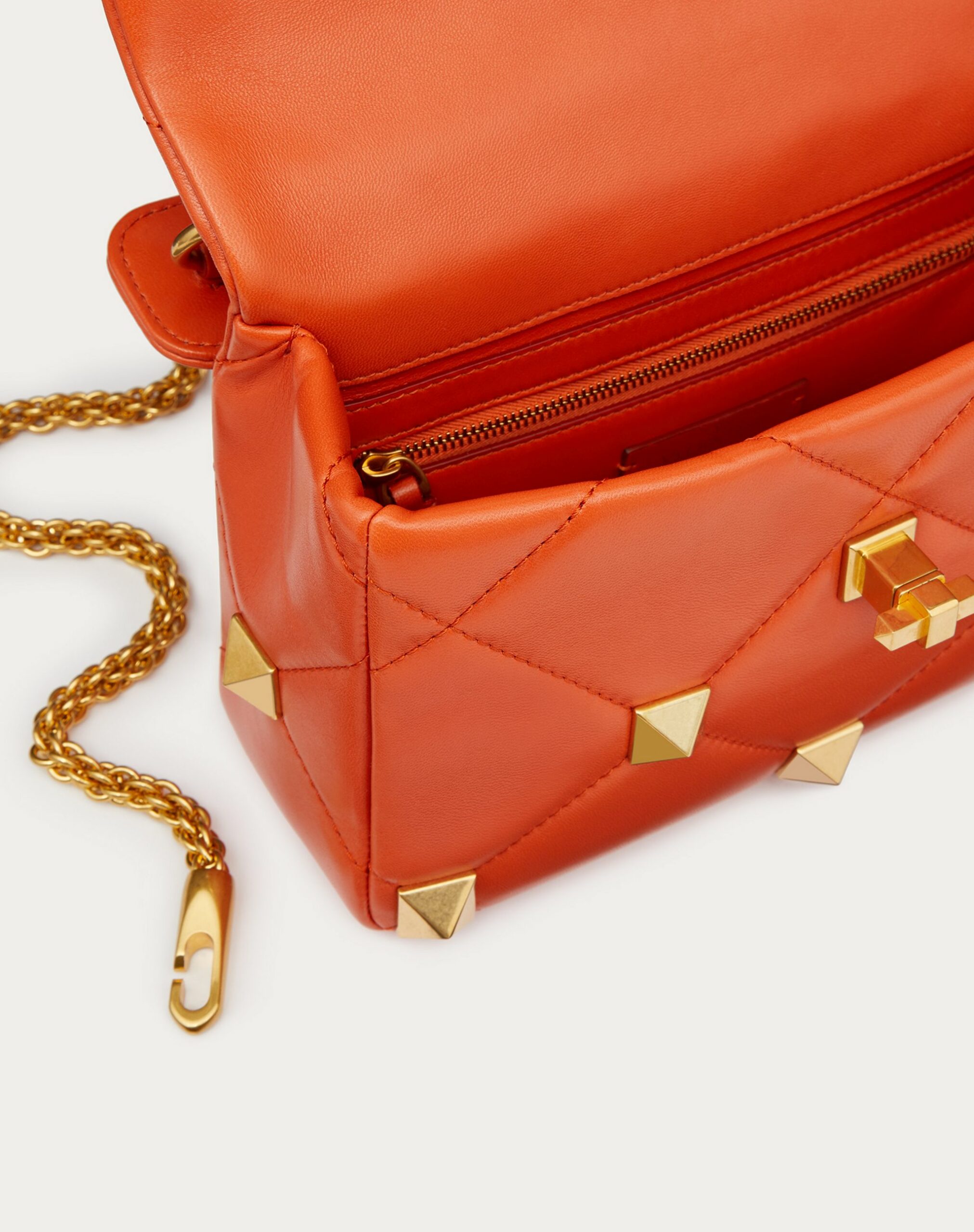 Valentino Medium Roman Stud The Shoulder Bag In Nappa With Chain Orange Zest (VW0B0I82BSFW03)