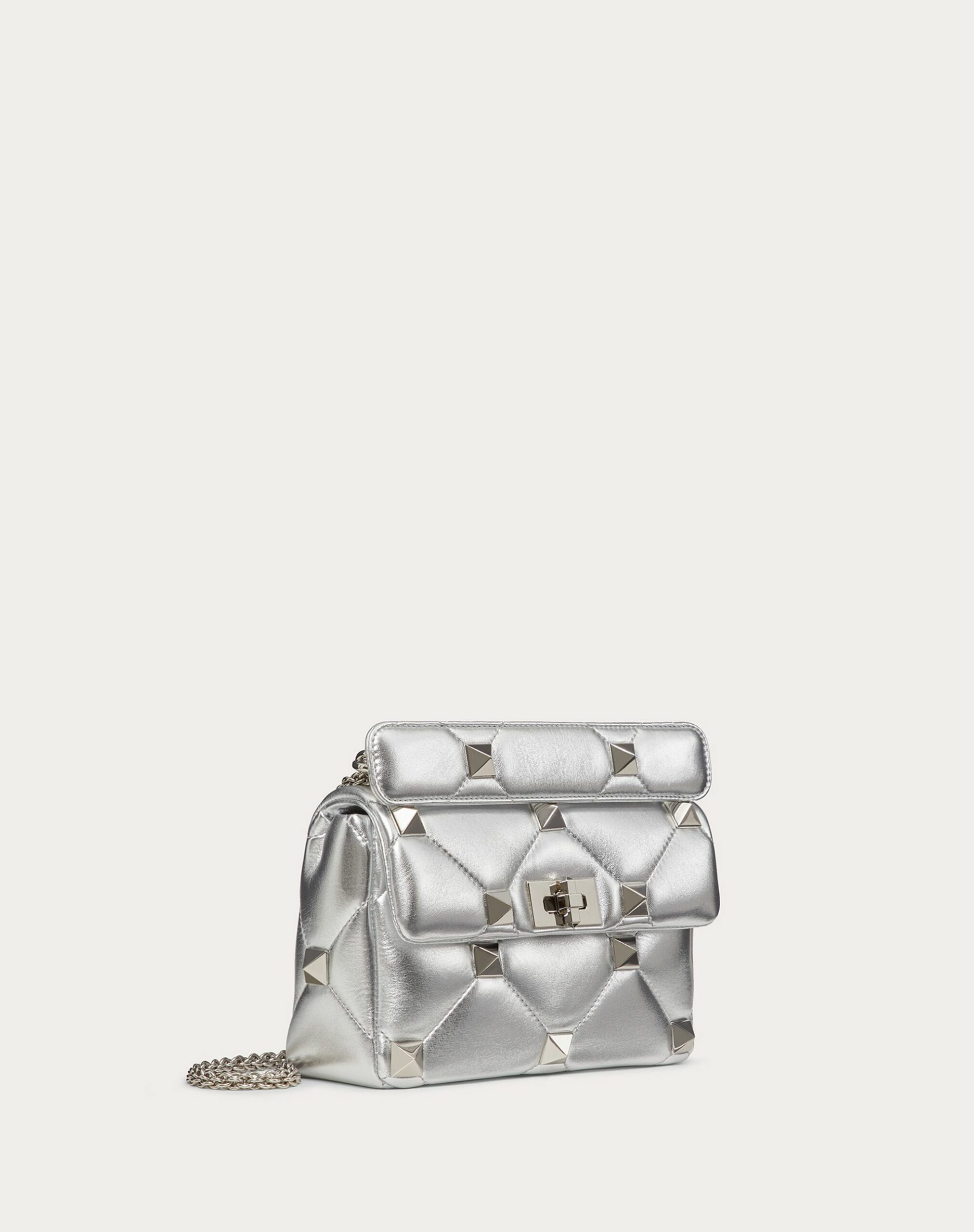 Valentino Medium Roman Stud The Shoulder Bag In Metallic Nappa With Chain Silver (XW2B0I82MIES13)