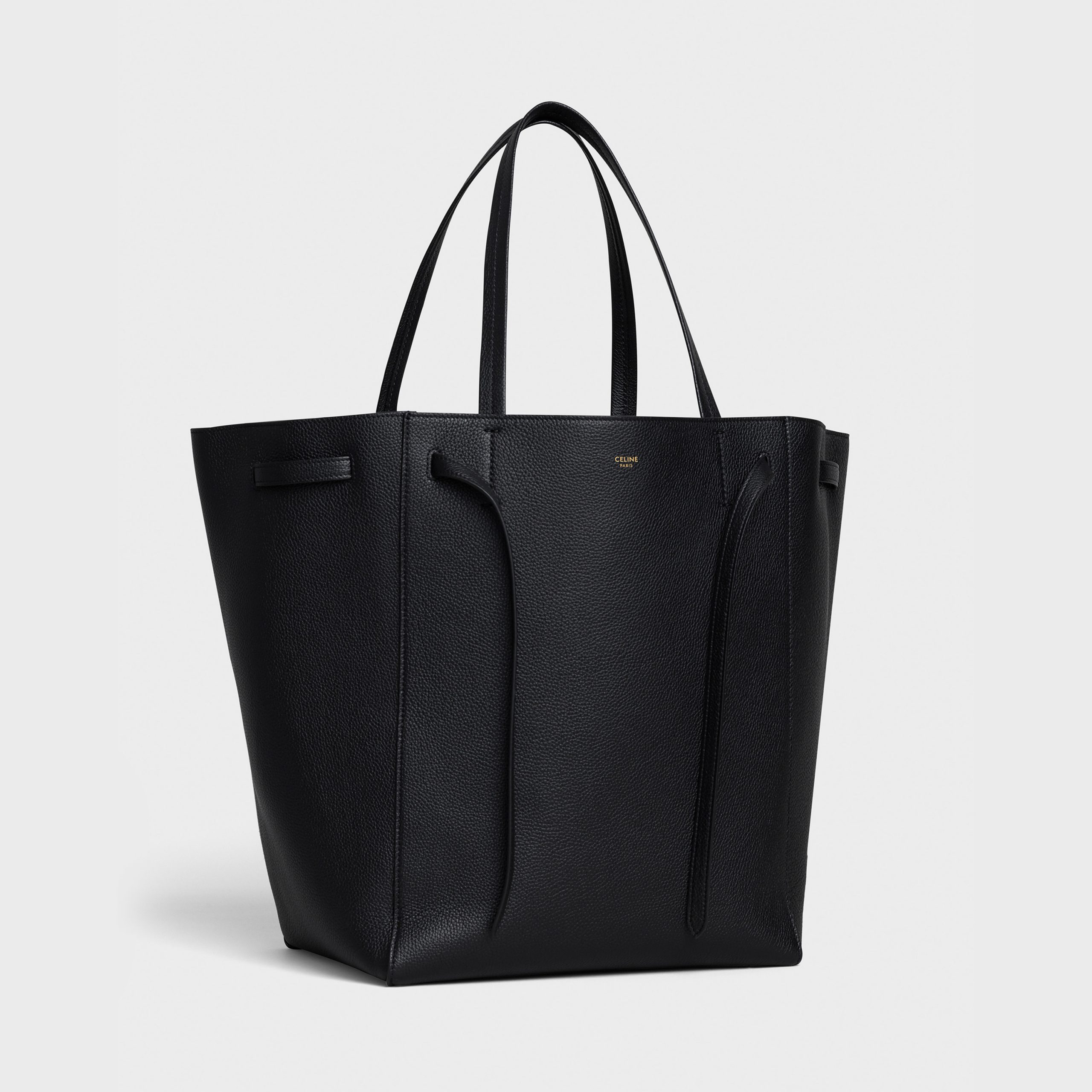 Celine Medium Cabas Phantom In Soft Grained Calfskin – Black – 189143TNI.38NO